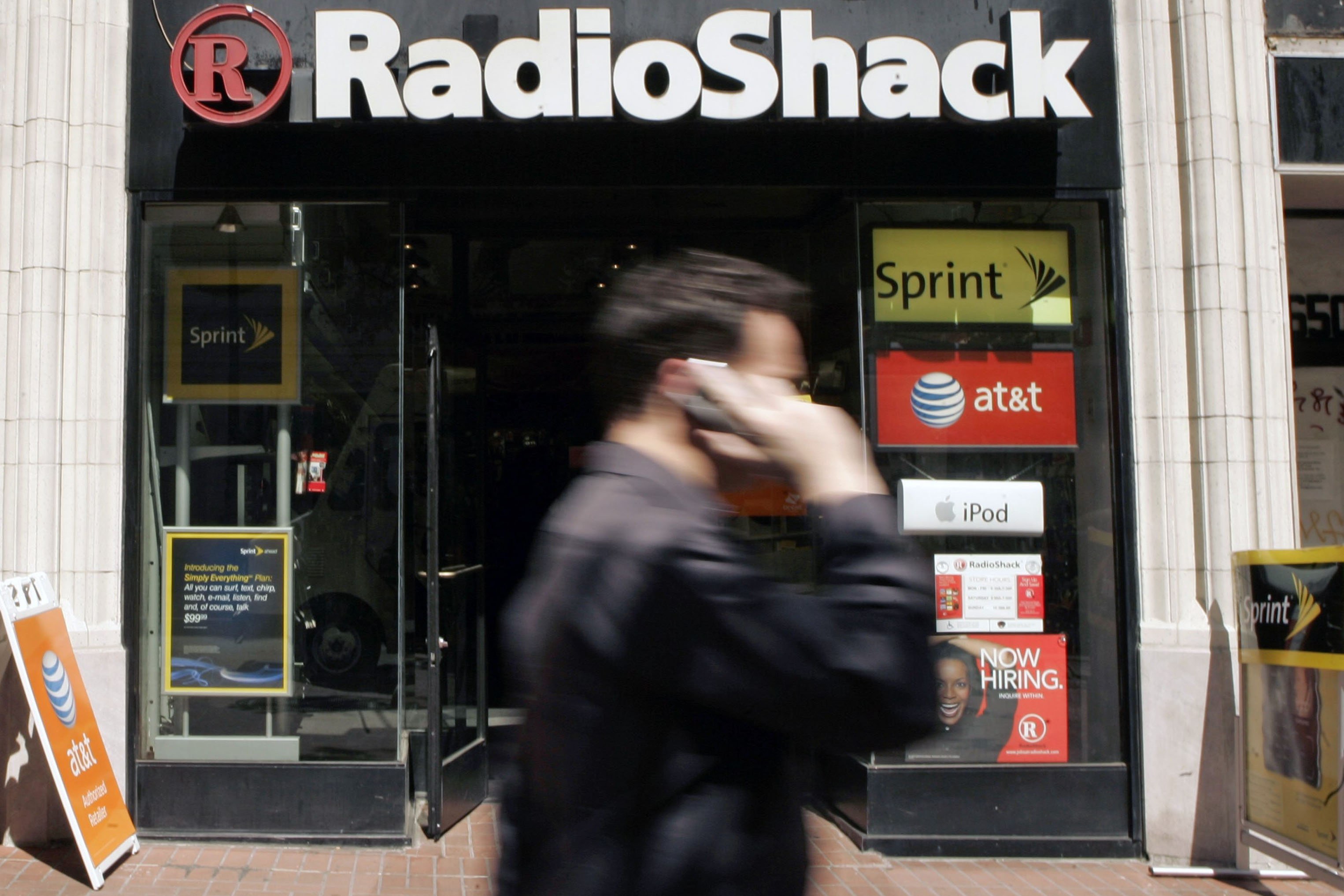 etown radio shack going out of business